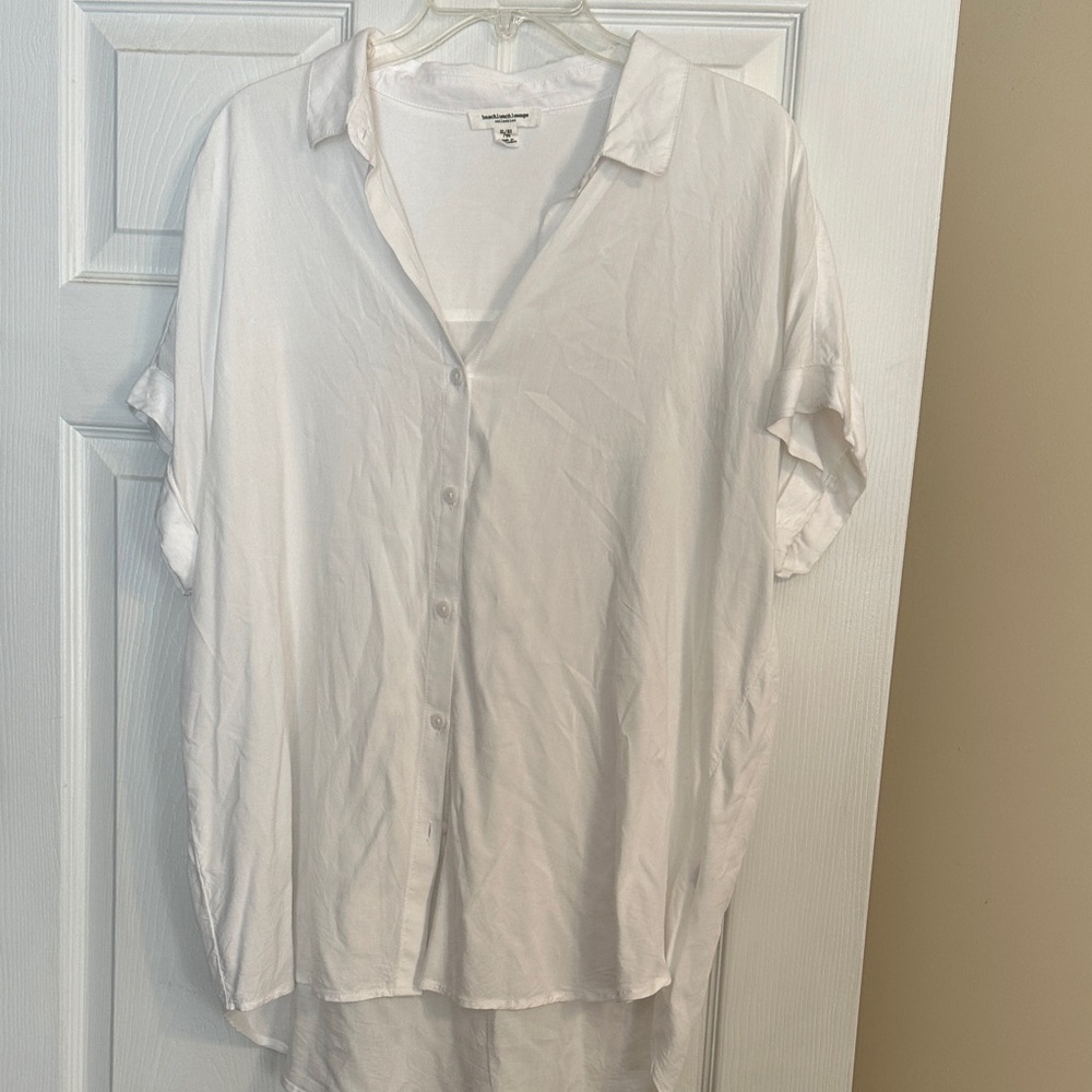 Beachlunchlounge White Button-Up Shirt